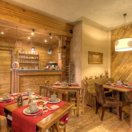 B&B Residence Checrouit Courmayeur Eksteriør billede