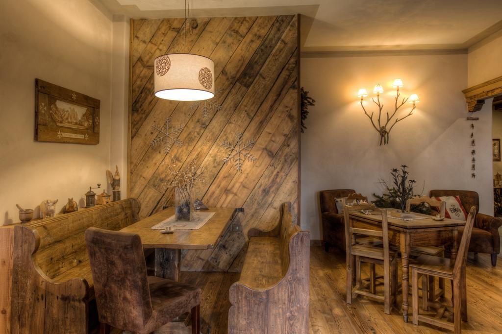 B&B Residence Checrouit Courmayeur Eksteriør billede