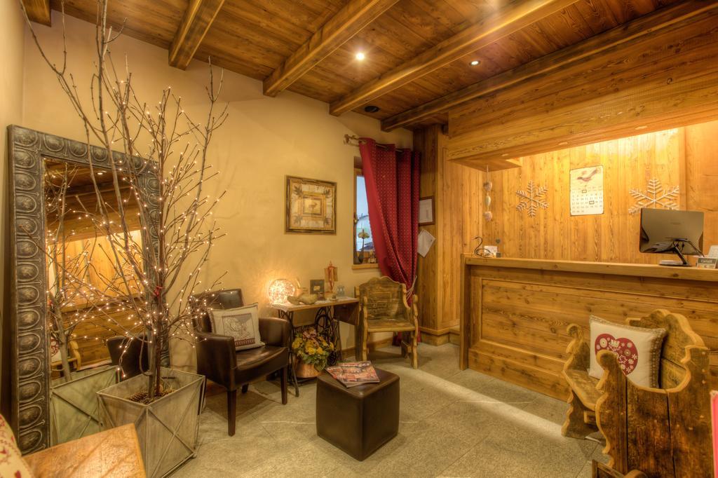 B&B Residence Checrouit Courmayeur Eksteriør billede