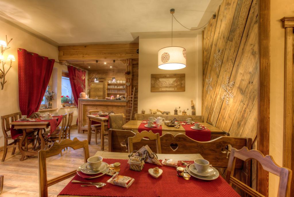 B&B Residence Checrouit Courmayeur Eksteriør billede