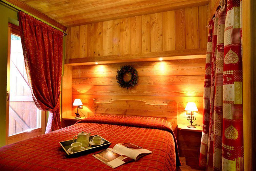B&B Residence Checrouit Courmayeur Eksteriør billede